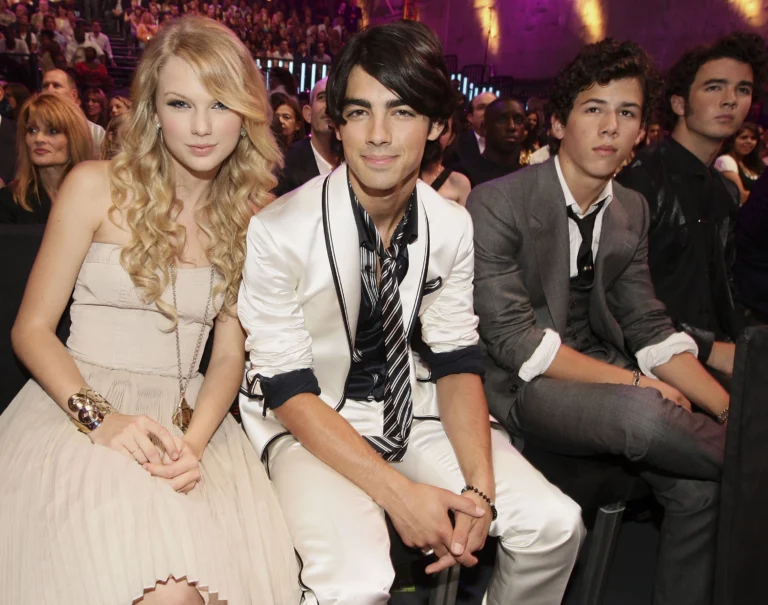 taylor swift joe jonas wonderwall